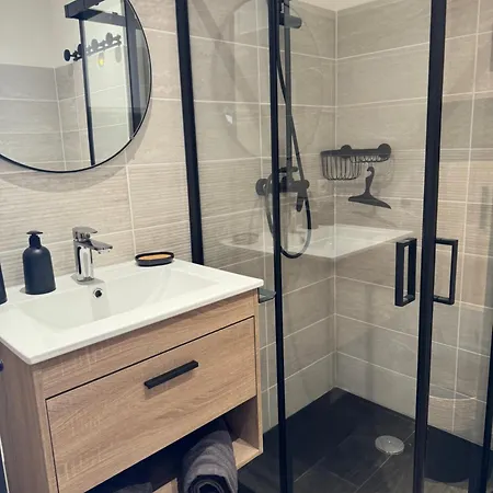N 302 Apartament *